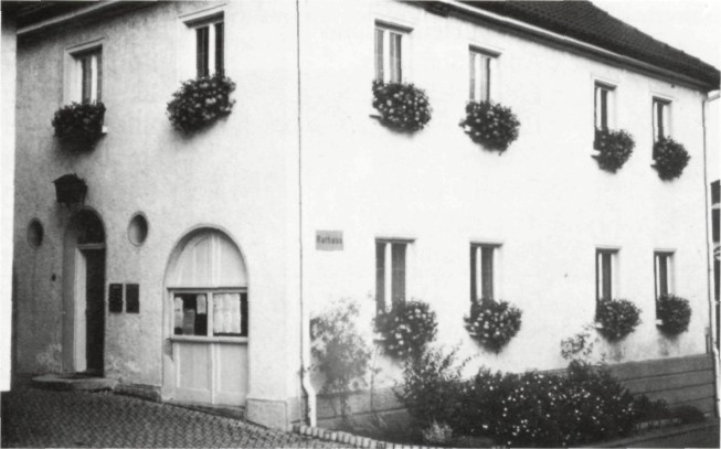 inzigkofen_schulhaus1827.jpg